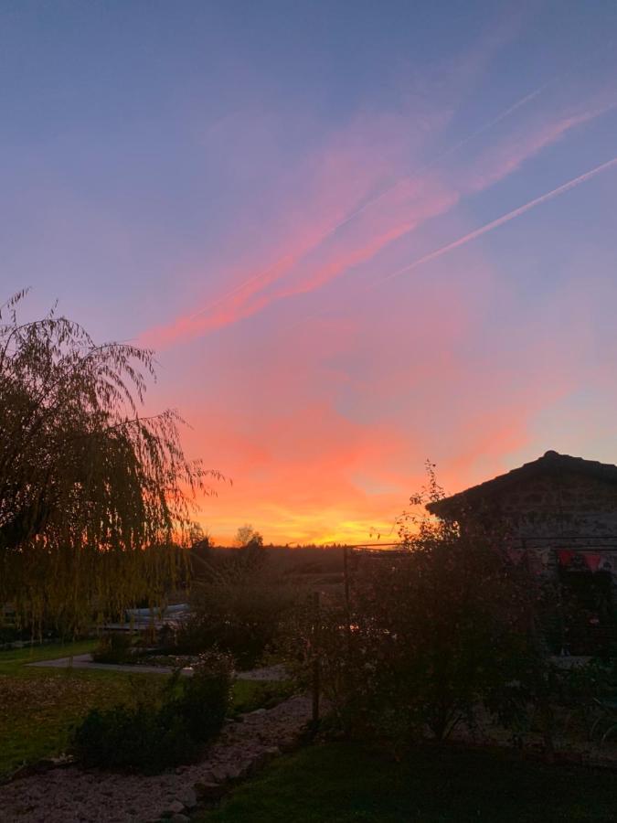 Bay Tree Corner Bed and Breakfast Saint-Bazile Esterno foto